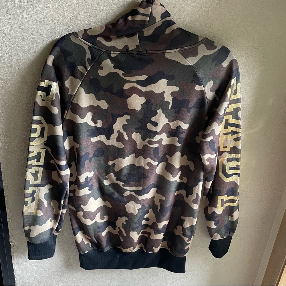 Camouflage Cowl Neck Drawstring Sweatshirt. Gold LOVE Spell-out on Sleeve. M - Picture 7 of 14
